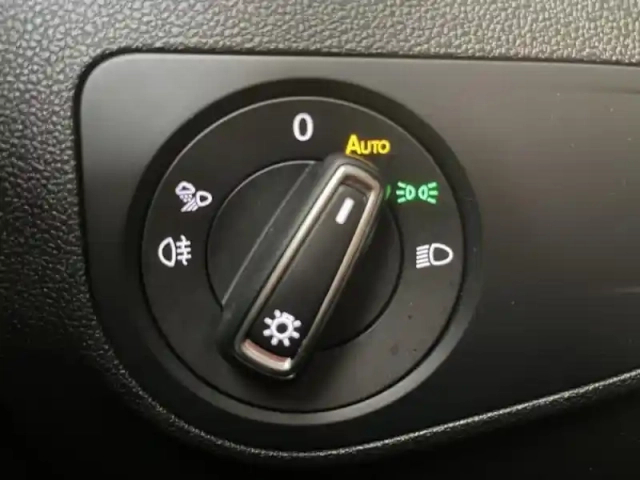 Volkswagen Tiguan 2.0 tdi 150ch r-line exclusive dsg7 — photo 14