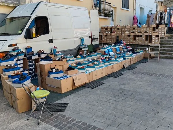 Tournée avec emplacement de marché