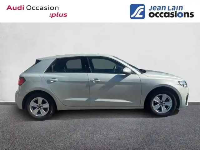Audi A1 sportback 25 tfsi 95 ch bvm5 — photo 4