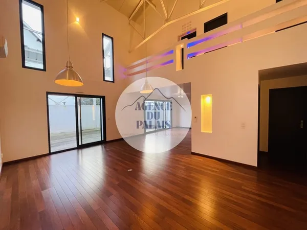 LOFT PAU - 5 pièces - 117 m2
