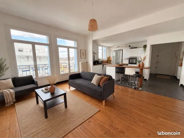 Appartement 100m2 - Centre Saint nazaire - balcon - parking