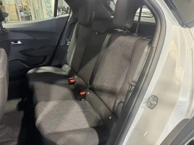 Peugeot 2008 electrique 50 kwh 136 ch — photo 77