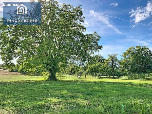 Terrain 1476 m² PAISY COSDON