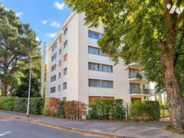 Appartement 5 pièces 140 m²