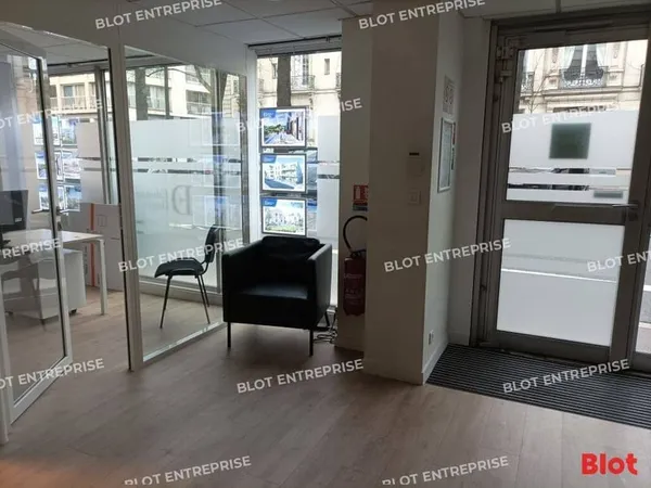 Bureaux 164 m²