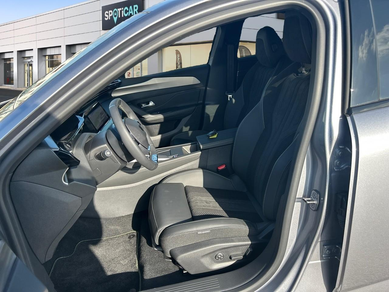 Peugeot 308 e-308 156ch batterie 54 kwh gt — photo 9