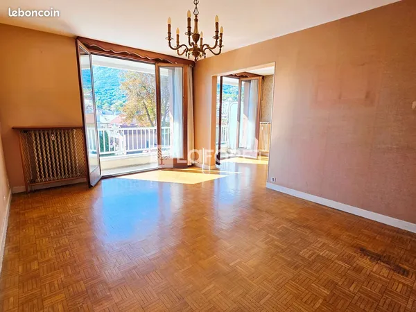 Appartement 4 pièces 82 m²