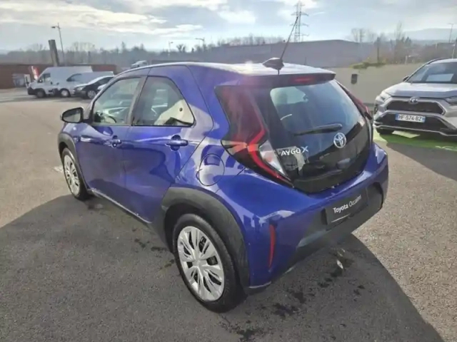 Toyota Aygo x 1.0 vvt-i 72ch dynamic my23 — photo 7