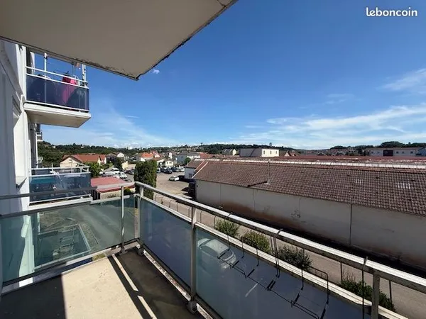 APPARTEMENT 2 CHAMBRES BALCON ASCENCEUR GOLBEY CENTRE très très RARE