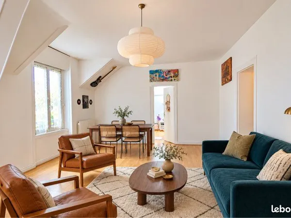 Appartement T4 centre ville parking et jardinet