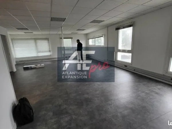 MURS 108 m² SAINT NAZAIRE