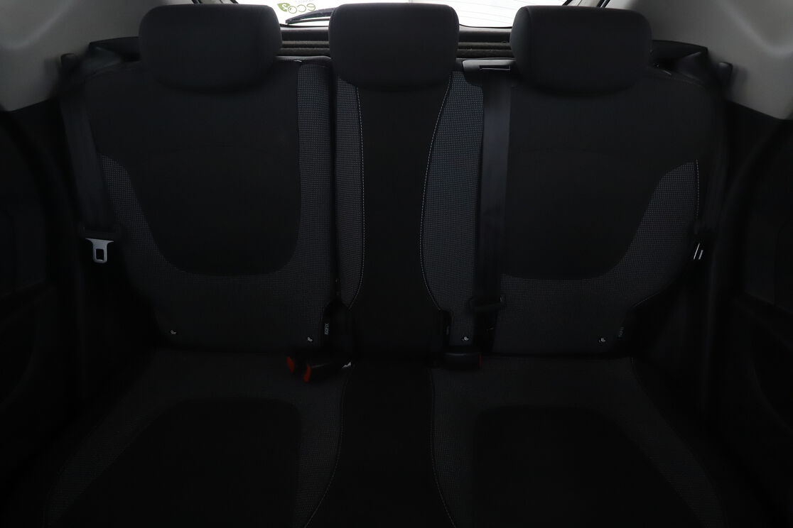 Renault Captur 1.5 dCi Energy Intens Eco2 — photo 14