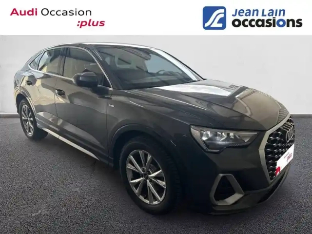 Audi Q3 sportback 35 tfsi 150 ch s tronic 7 — photo 3