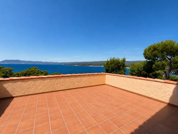 Vends t3 - 50.1 m² - Saint-Cyr-sur-Mer 83270