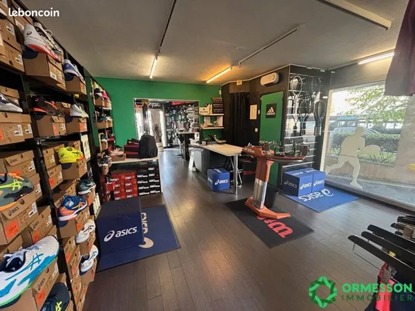 Boutique 60 m² EAUBONNE