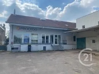 Bureaux 617 m²
