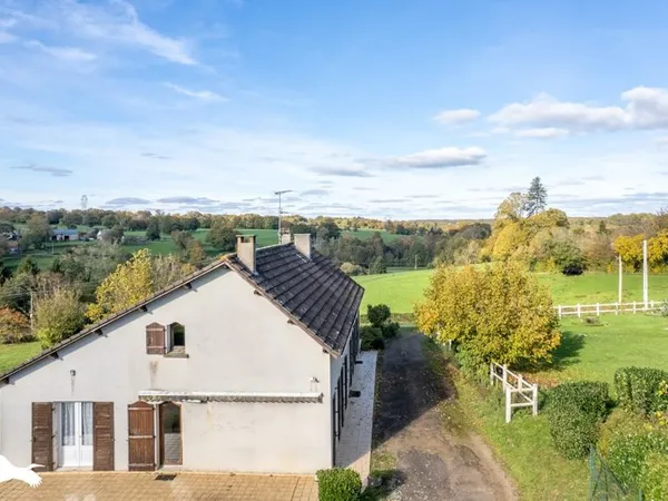 Maison 8 pièces 215 m²