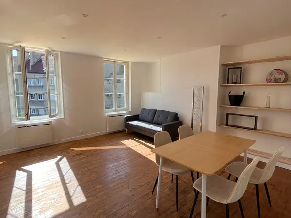 Location appartement 2 pièces à Coty