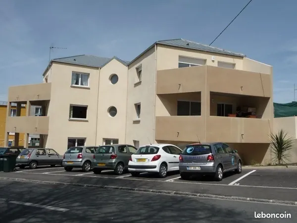 T4 80 m2 rdc dans immeuble de standing