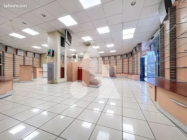 Boutique 146 m² GAP