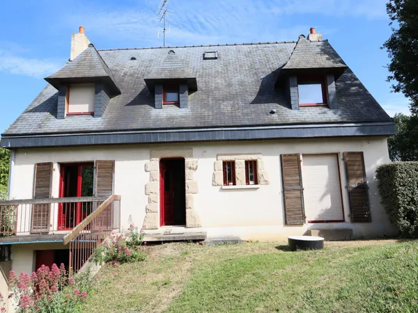 Maison 5 chambres sur grand terrain
