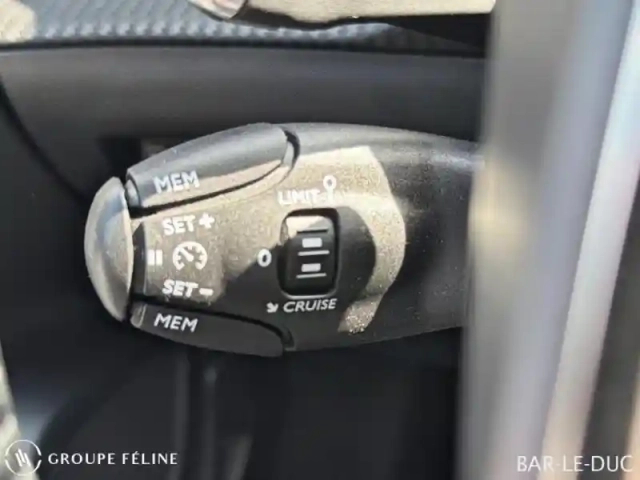 Peugeot 2008 1.2 puretech 130ch s&amp;s style eat8 — photo 14