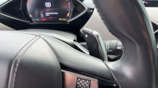 DS DS3 Crossback 1.2 PureTech 130 EAT8 - Grand Chic – 2019 – 93114 km – Essence – Boîte Automatique — photo 4