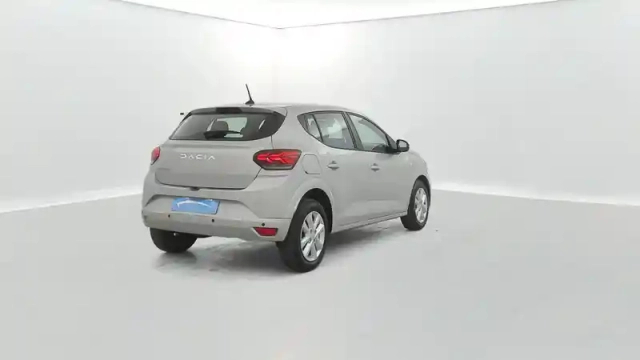Dacia Sandero sce 65 — photo 23