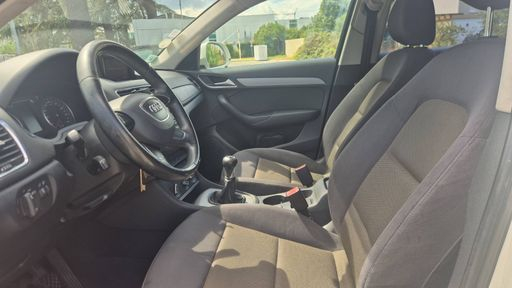 Audi Q3 2.0 TDI 140 - Attraction – 2012 – 182263 km – Diesel – Boîte Manuelle — photo 11