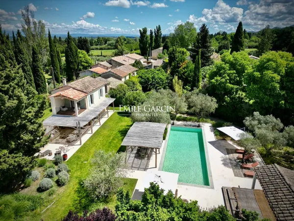 Le Mas Bohème à louer 8 chambres Saint Rémy de Provence , pisci