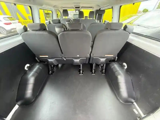Ford Tourneo 320 2.0 150 l2 trend — photo 9