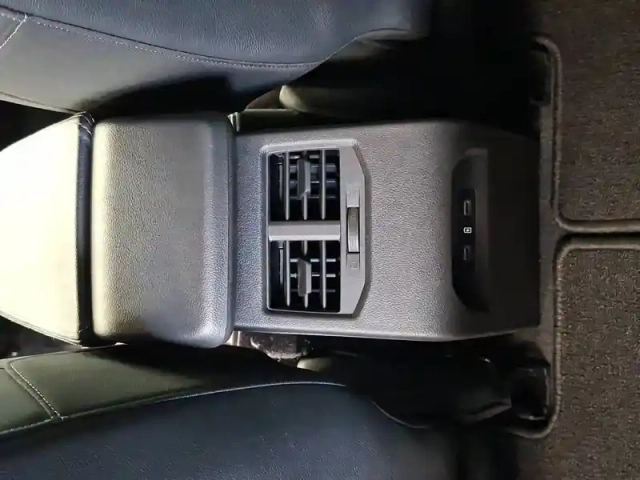 Renault Megane e-tech ev60 220 ch optimum charge — photo 31