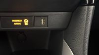 Toyota Yaris 116h Design 5p MY22 — photo 30
