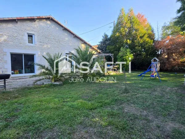 Jolie maison en pierres - Bazauges