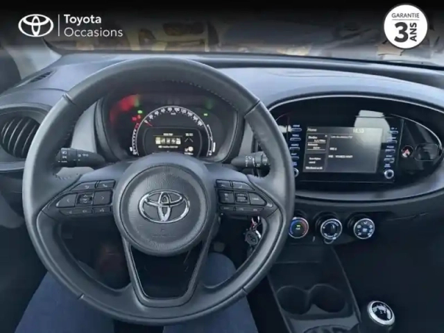 Toyota Aygo x 1.0 vvt-i 72ch dynamic — photo 24