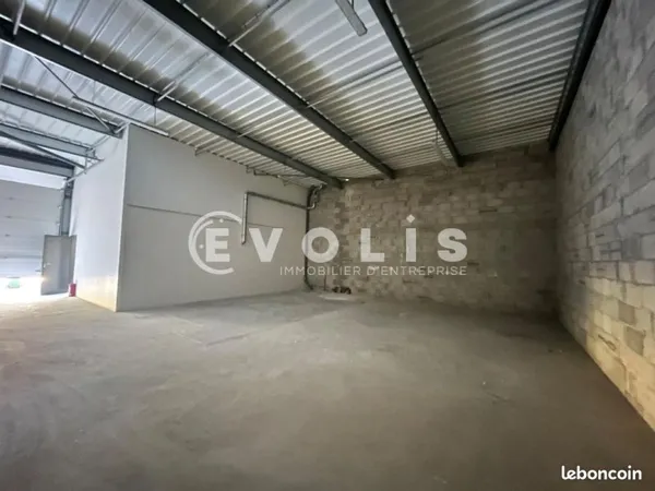 Local d'activité 170 m²