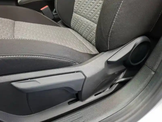 Renault Clio sce 65 — photo 20