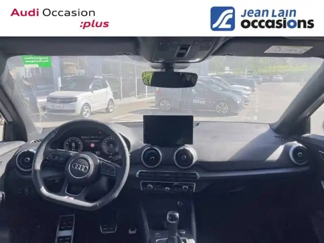 Audi Q2 35 tfsi 150 s tronic 7 — photo 18