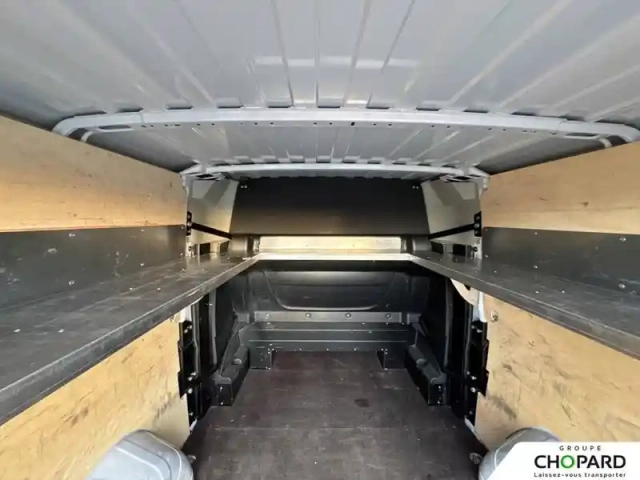 Peugeot Boxer tole 3.3 t l2h1 bluehdi 140 s&amp;s bvm6 — photo 26