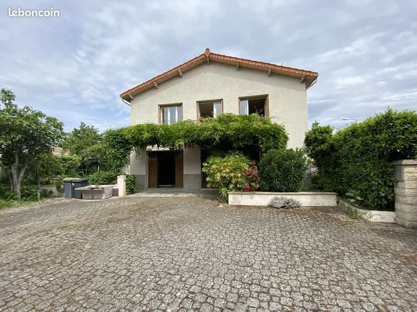Maison 7 pièces 166 m²