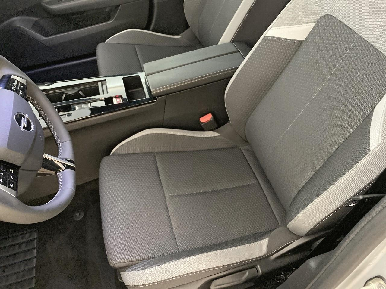 Opel Astra sports tourer 1.2 turbo hybride 145 ch e-dct6 busi — photo 9