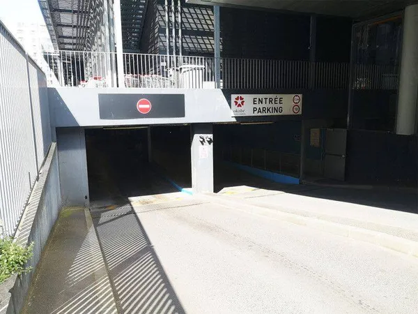 Parking 10 m²