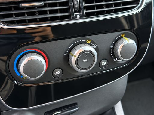 Renault Clio 0.9 TCe 90 - Business – 2019 – 118865 km – Essence – Boîte Manuelle — photo 1