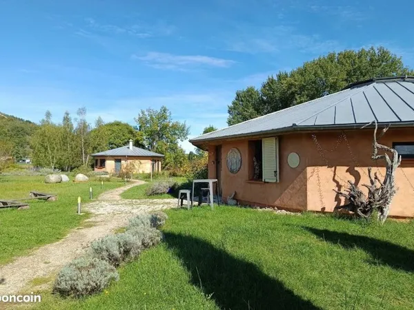 Local 280 m² CASTELNAU DE LEVIS