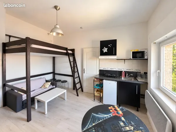 Studio 1 pièce 17 m²