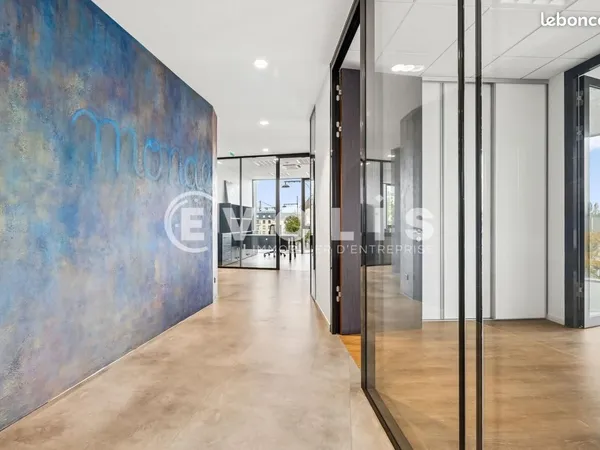 Bureaux 477 m²