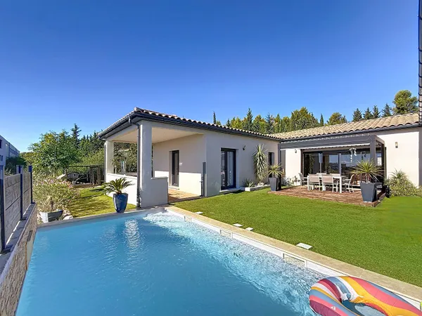 Vente maison plain pied contemporaine avec piscine ,Rochefort-du-Gard