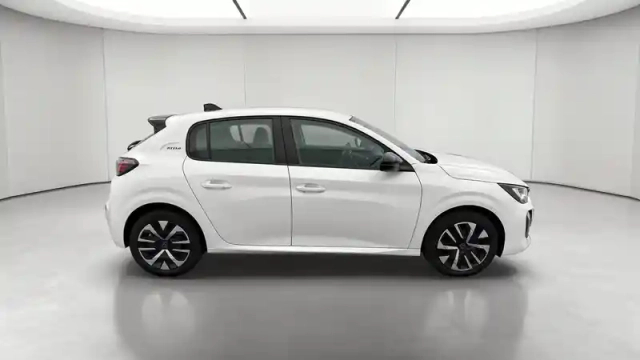 Peugeot 208 hybrid 100 e-dcs6 — photo 7