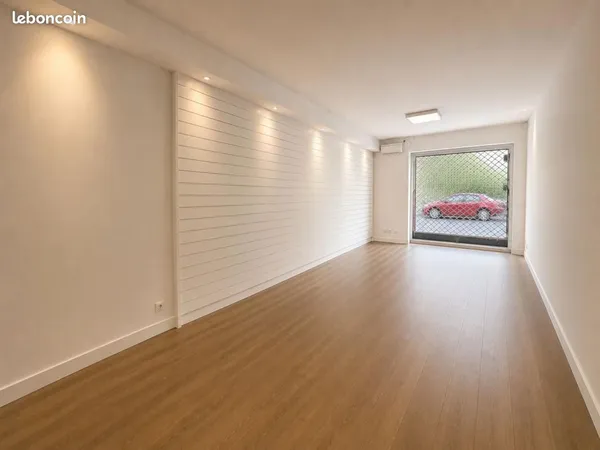 Local commercial 50 m²