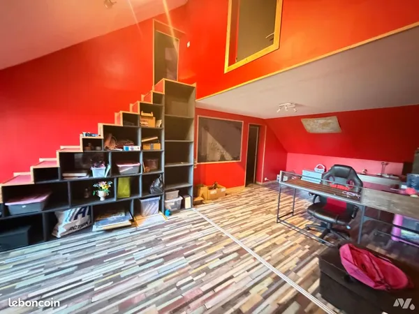 Maison 10 pièces 282 m²